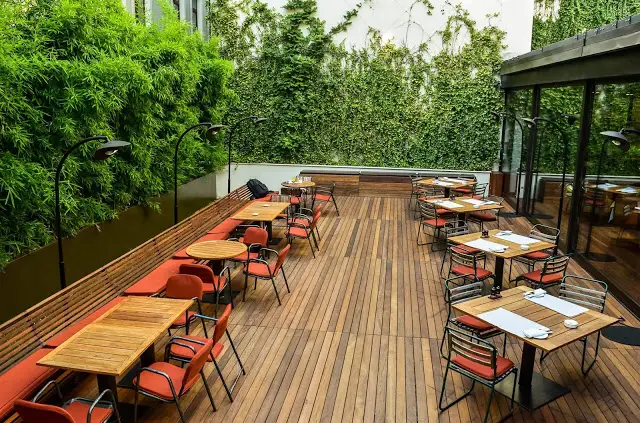 TOP 10 HOTELA U SVETU KOJI SU IZABRALI DEKING! 10 Square Nine Beograd